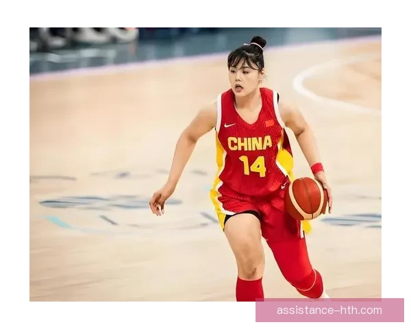 中国男篮全新阵容亮相备战世界杯 多名新星有望担纲主力角色